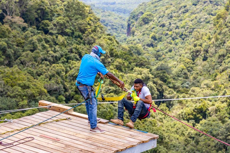 Big Swing  - © www.theguys.co.za